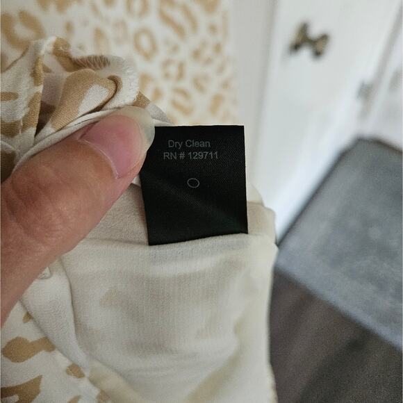 Jenni Kayne Beige Leopard Midi Silk Dress in Snow Leopard NWT Size X-Small - Picture 9 of 16